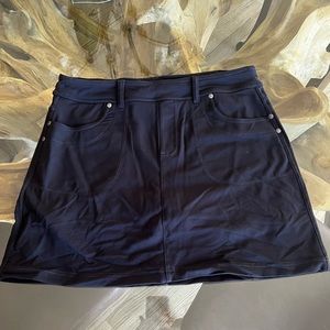 Athleta Black Pocketed Skort